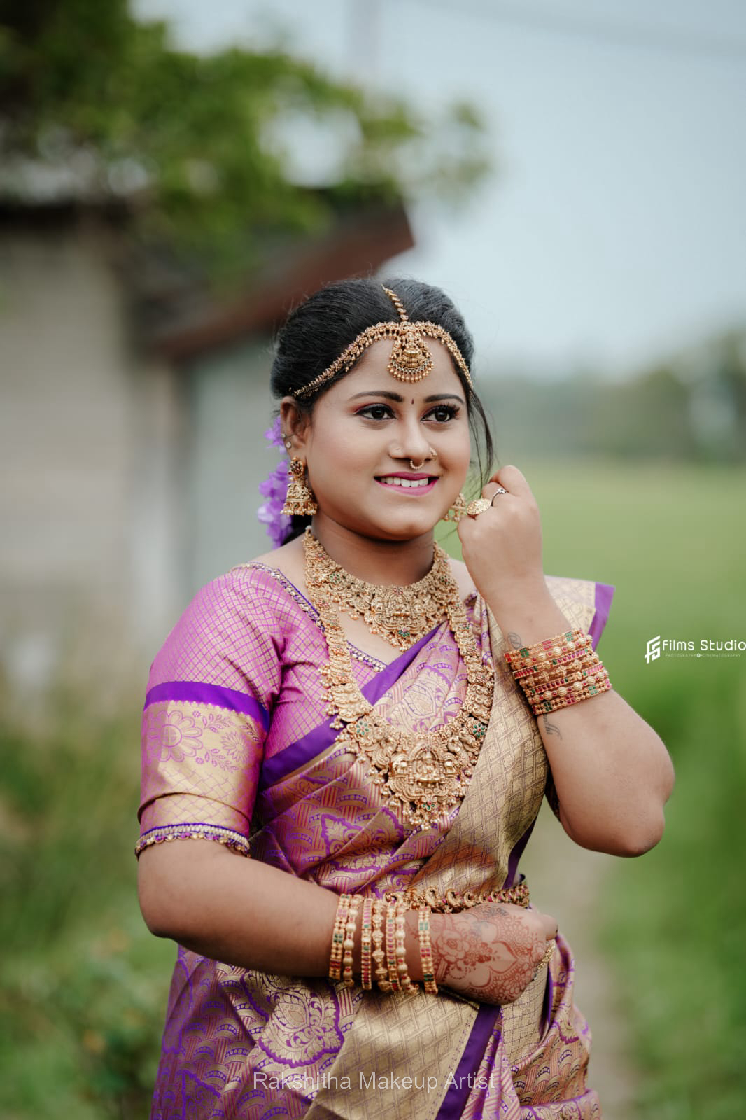 Gentle makeup for puberty and baby shower functions